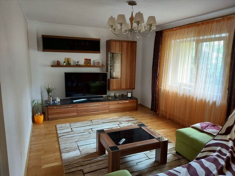 Vanzare Apartament 4 camere, Racadau,Brasov